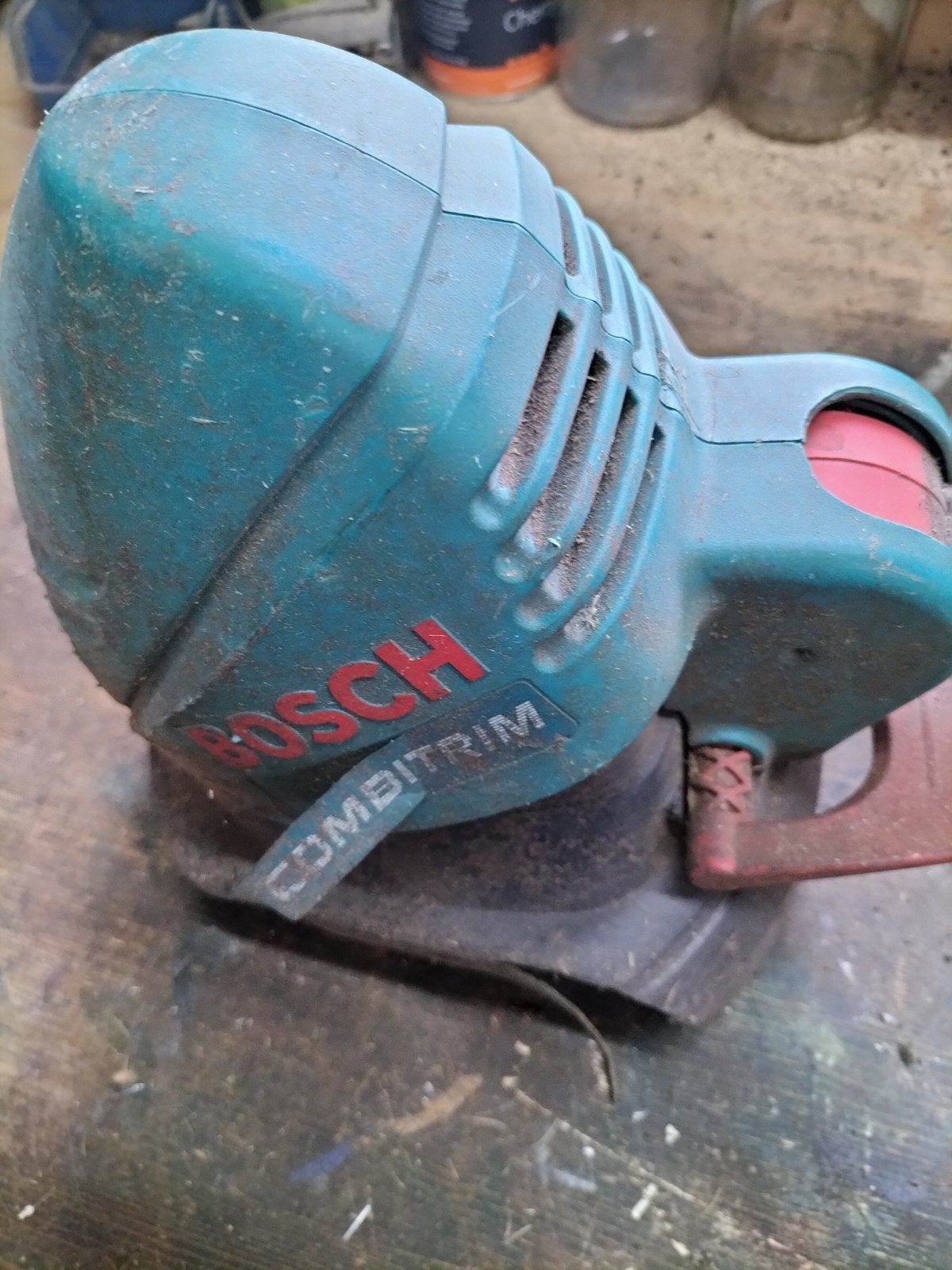 kantemaaier, Ophalen, Gebruikt, Elektrisch, Bosch (grastrimmer)