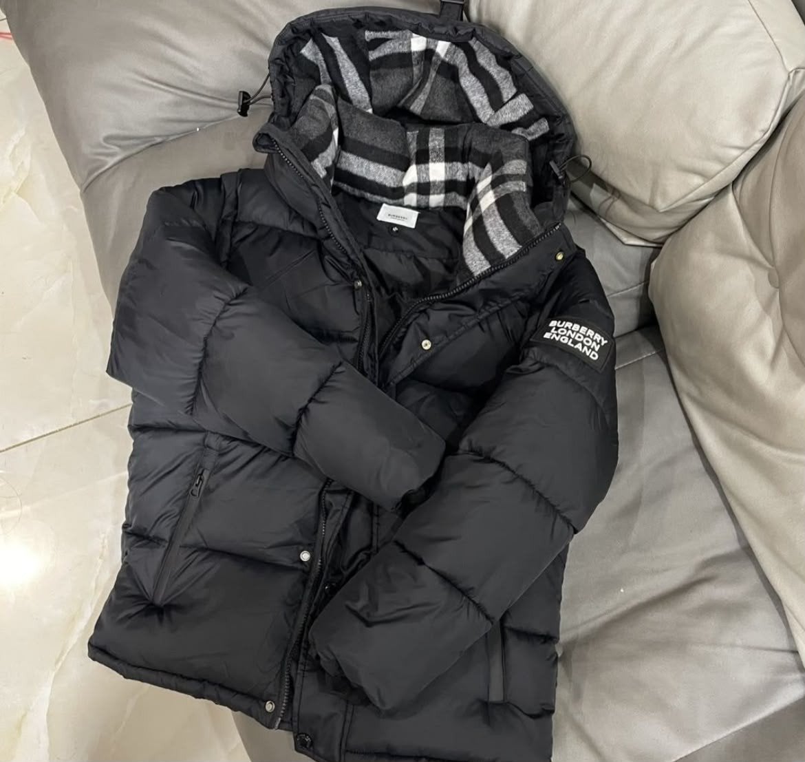 Burberry Puffer Jas meerdere Maten en kleuren, Kleding | Heren, Jassen | Winter, Ophalen of Verzenden, Nieuw, Overige maten, Zwart