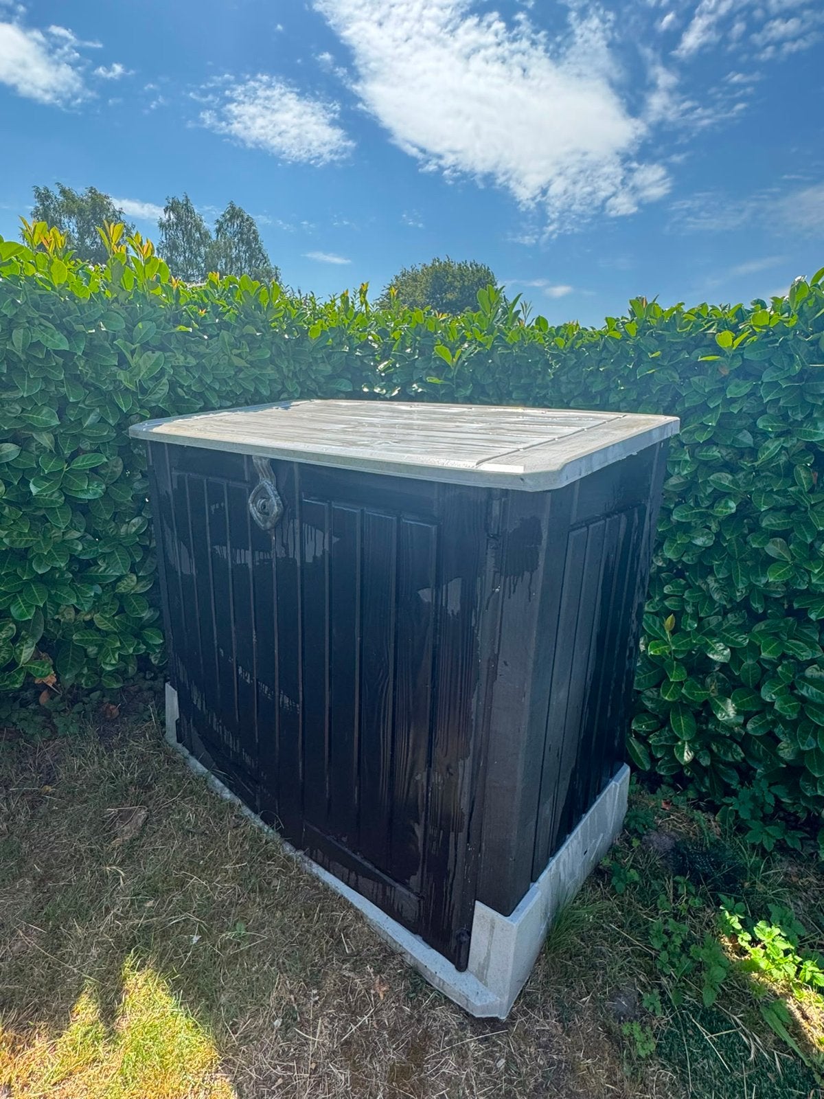 Zwarte Kast met Witte Boven- en Onderkant (127x71x110cm), Tuin en Terras, Bergingen en Tuinkasten, Ophalen, Gebruikt, Kunststof