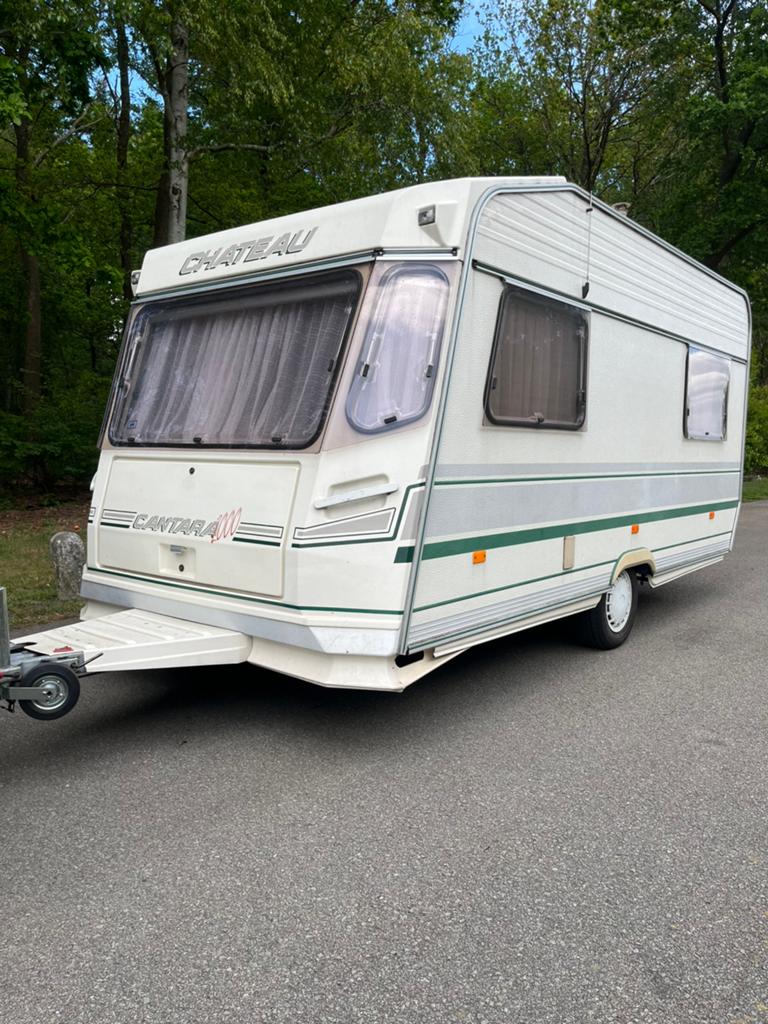 Chateau 430 Cantara 2000 Nieuwe Voortent / Nieuwe banden, Caravans en Kamperen, Chateau, Hefbed, Treinzit, 750 - 1000 kg