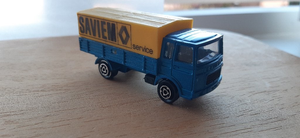 SAVIEM BAKWAGEN MET RECLAME SAVIEM 1:87 MAJORETTE, Ophalen of Verzenden, Zo goed als nieuw, Bus of Vrachtwagen, Majorette