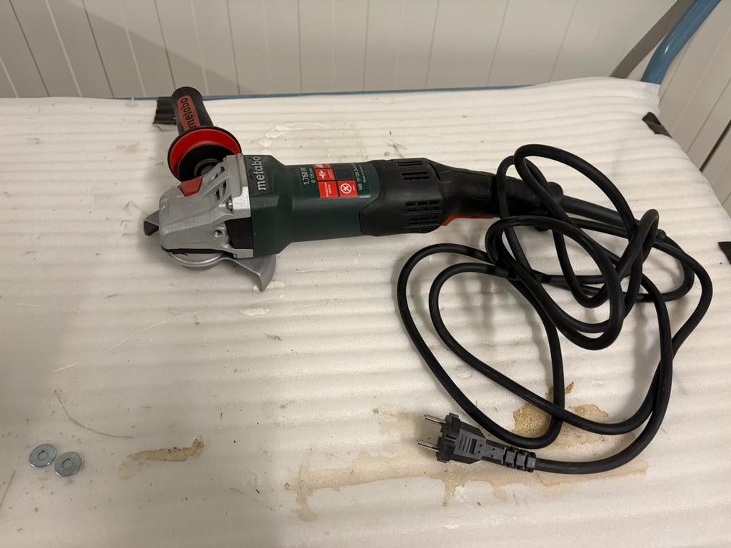 Te koop nieuwe slijptol metabo 125x1700w, .., Haakse handslijpmachine, Nieuw, 1000 watt of meer