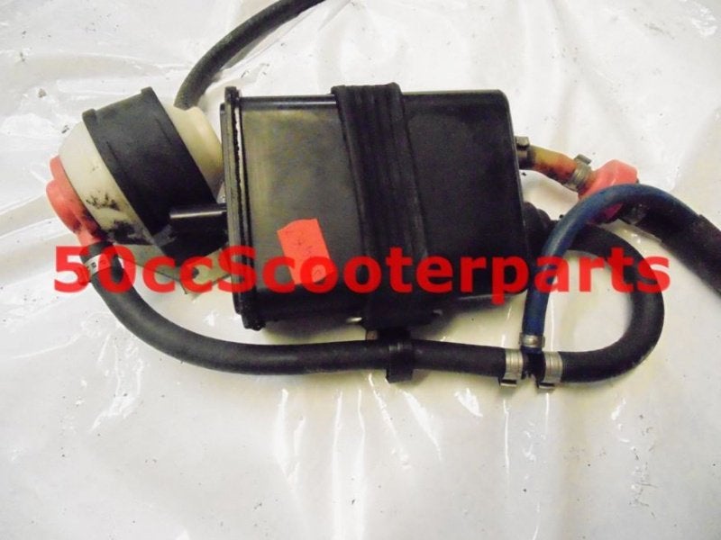 Canister filter Vespa GT200 Gt 200 origineel 576468 gebruikt, Ophalen of Verzenden