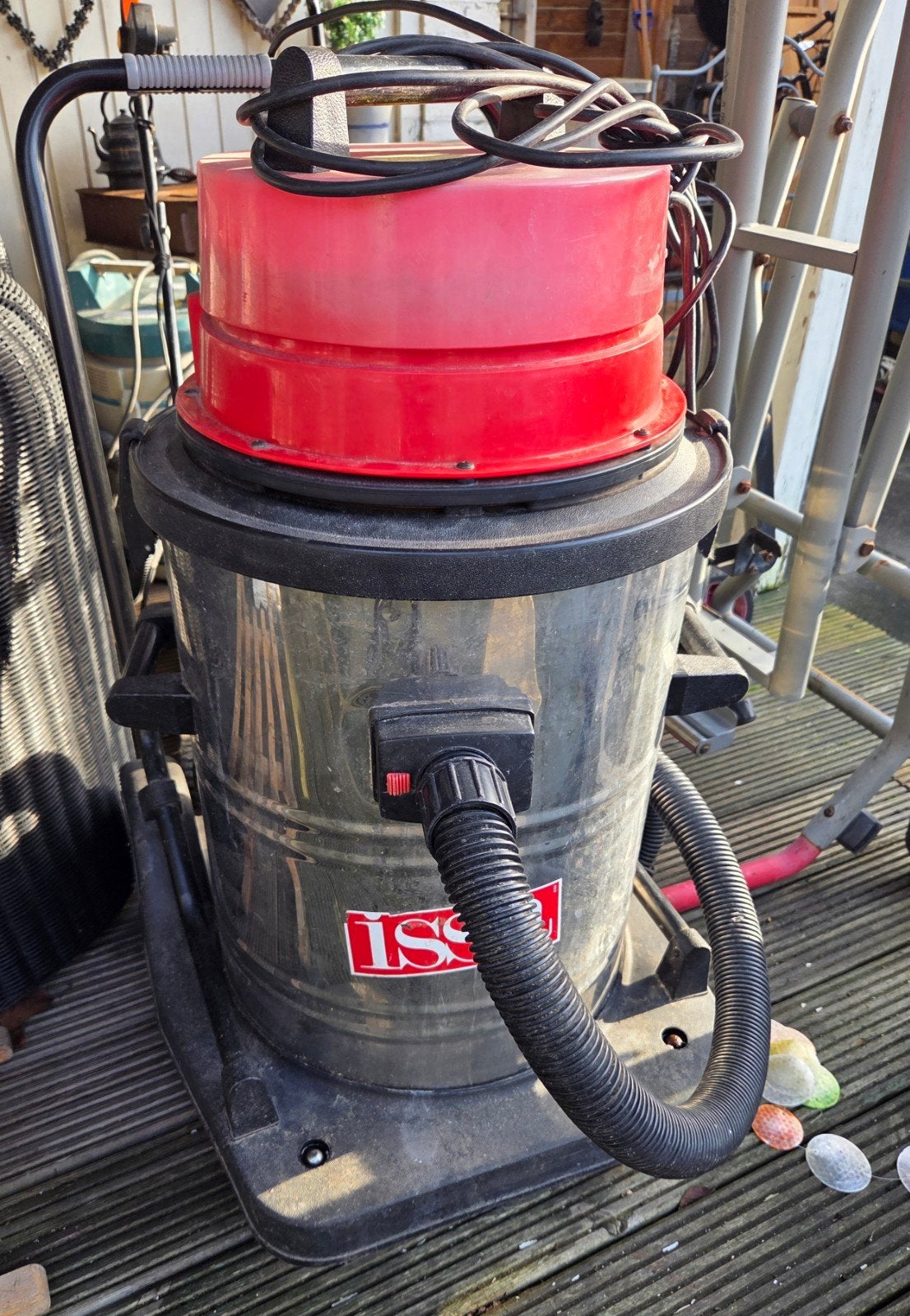 ISSA Stofzuiger - Krachtige Industriële Waterstofzuiger, Ophalen, Overige merken, Gebruikt, 2000 watt of meer