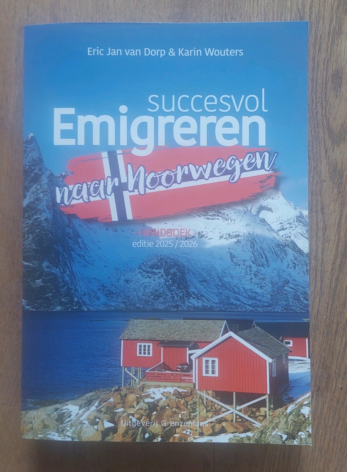 succesvol emigreren naar Noorwegen, Ophalen of Verzenden, Zo goed als nieuw, Van dorp