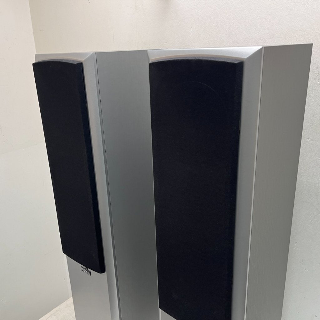 Magnat Vector 55 Luidsprekers (set prijs), Magnat, Zo goed als nieuw, Info@magnat.de, Magnat Audio-Produkte GmbH
Lise-Meitner-StraÃŸe 9
50259 Pulheim
Germany