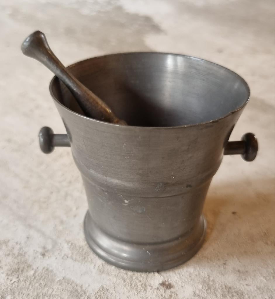 Antieke tinnen vijzel met stamper, Ophalen of Verzenden