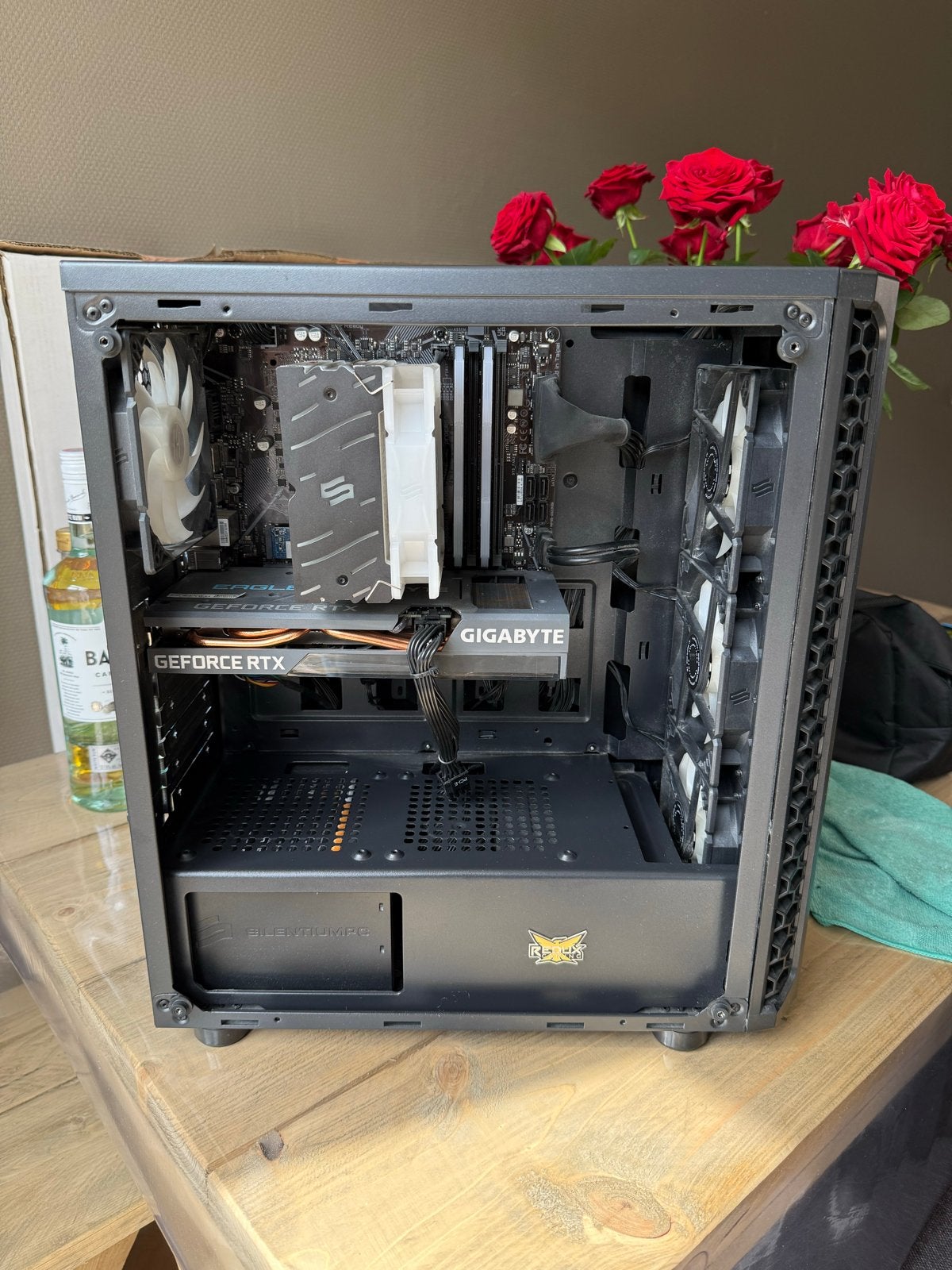 Complete Gaming Setup | RTX 3060 | 2x MSI 1440p 165Hz, Computers en Software, Ophalen, Gebruikt, Gaming, SSD