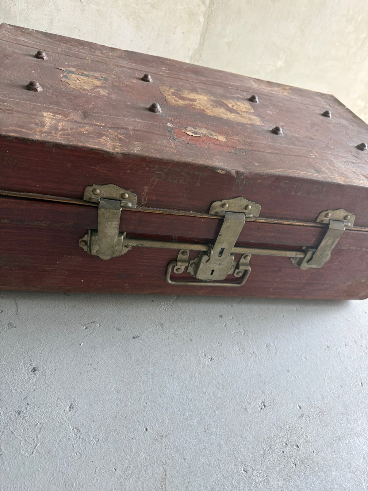 Antieke metalen koffer / trunk - Batavia & Bandoeng, Ophalen of Verzenden