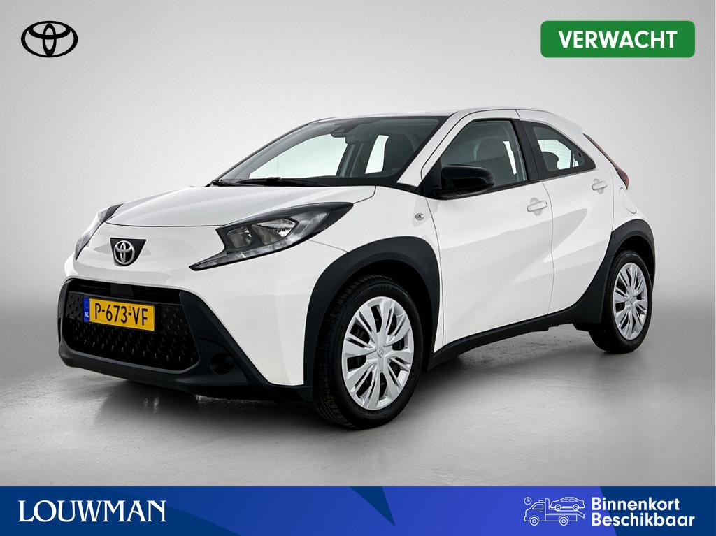 Toyota Aygo X 1.0 VVT-i MT Play Camera | Adaptive cruise | O, 12 maanden, Stof, Gebruikt, 920 kg