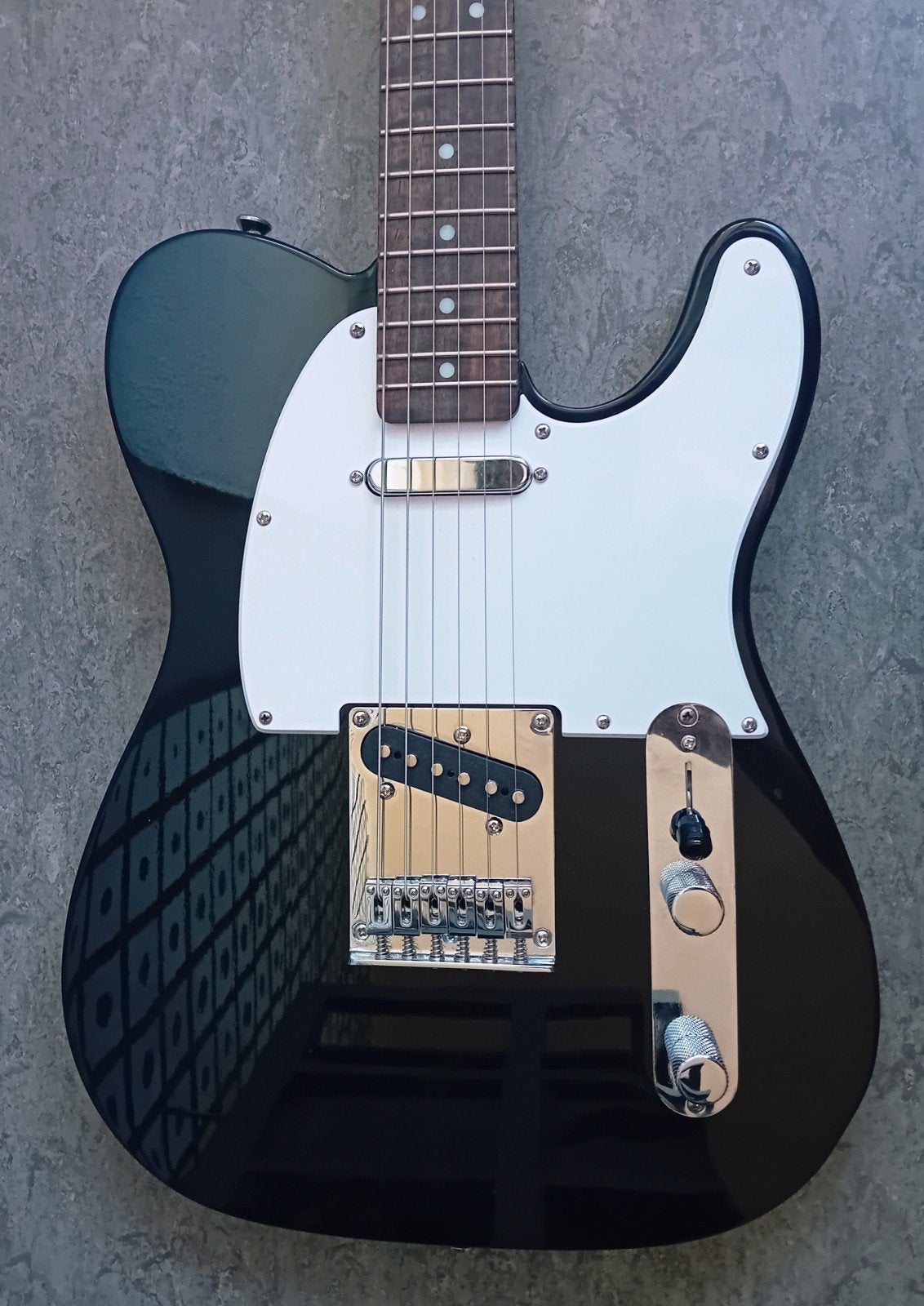 Squier Telecaster by Fender, Muziek en Instrumenten, Ophalen, Zo goed als nieuw, Solid body, Fender