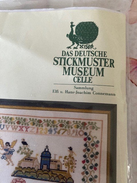 handwerken das deutsche stickmuster museum, Ophalen of Verzenden, Nieuw, Handborduren, Borduurpakket