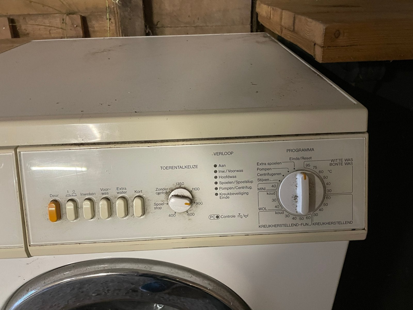 Miele wasmachine novotronic w819, Ophalen, 1200 tot 1600 toeren, Gebruikt, 4 tot 6 kg
