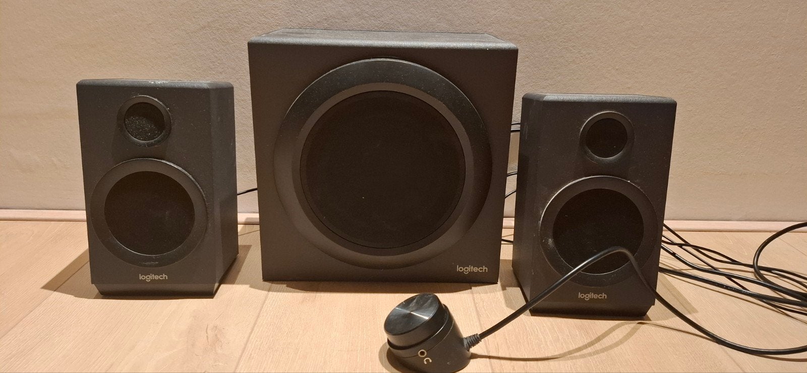 Logitech 2.1 Geluidsset met Subwoofer en Satellieten, Ophalen of Verzenden, Gebruikt, Audiokanaal 2.1, Logitech