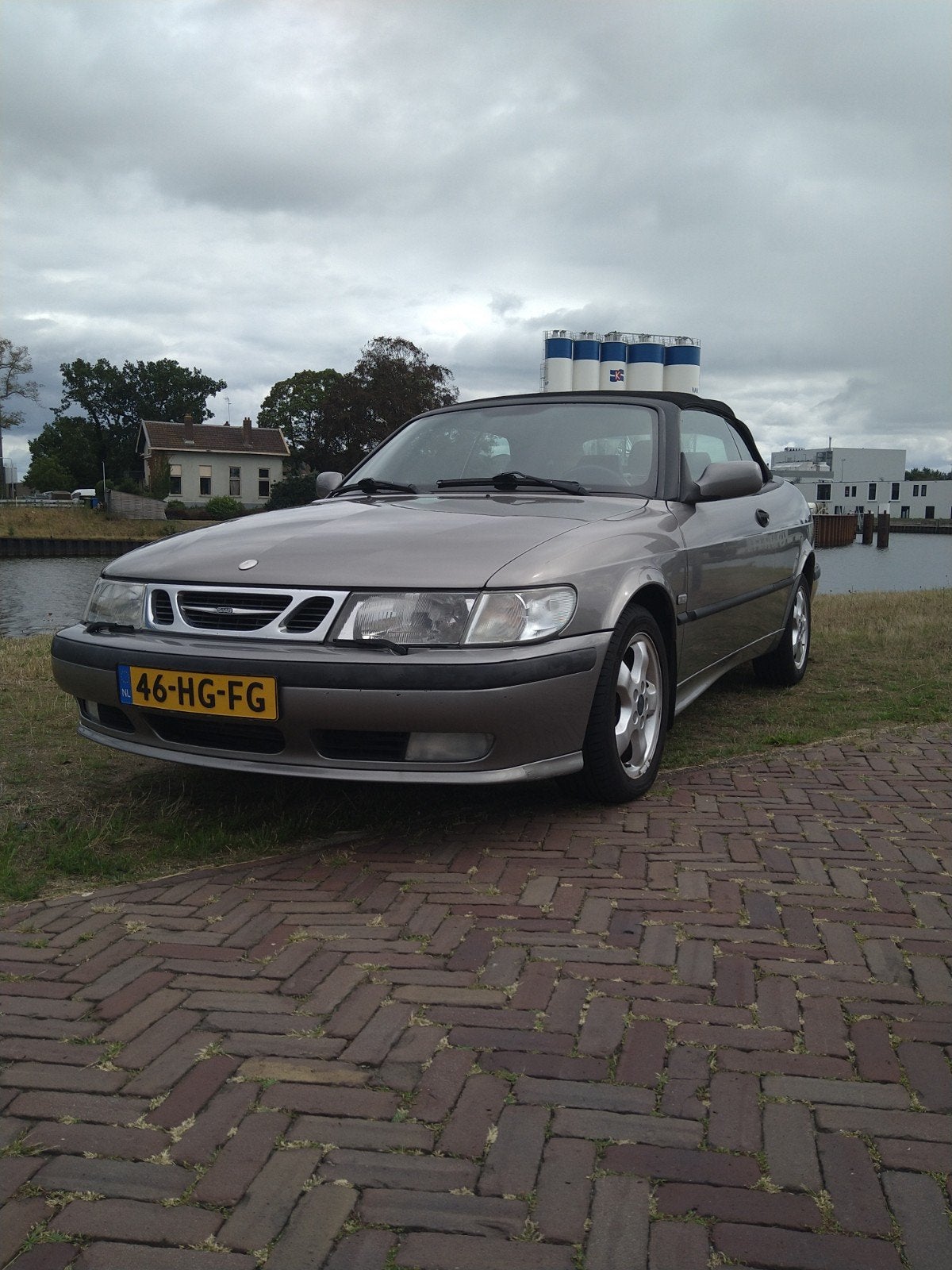 Saab 9-3 2.0 T Cabrio 2001 Grijs, Voorwielaandrijving, 4 cilinders, Cabriolet, 4 stoelen