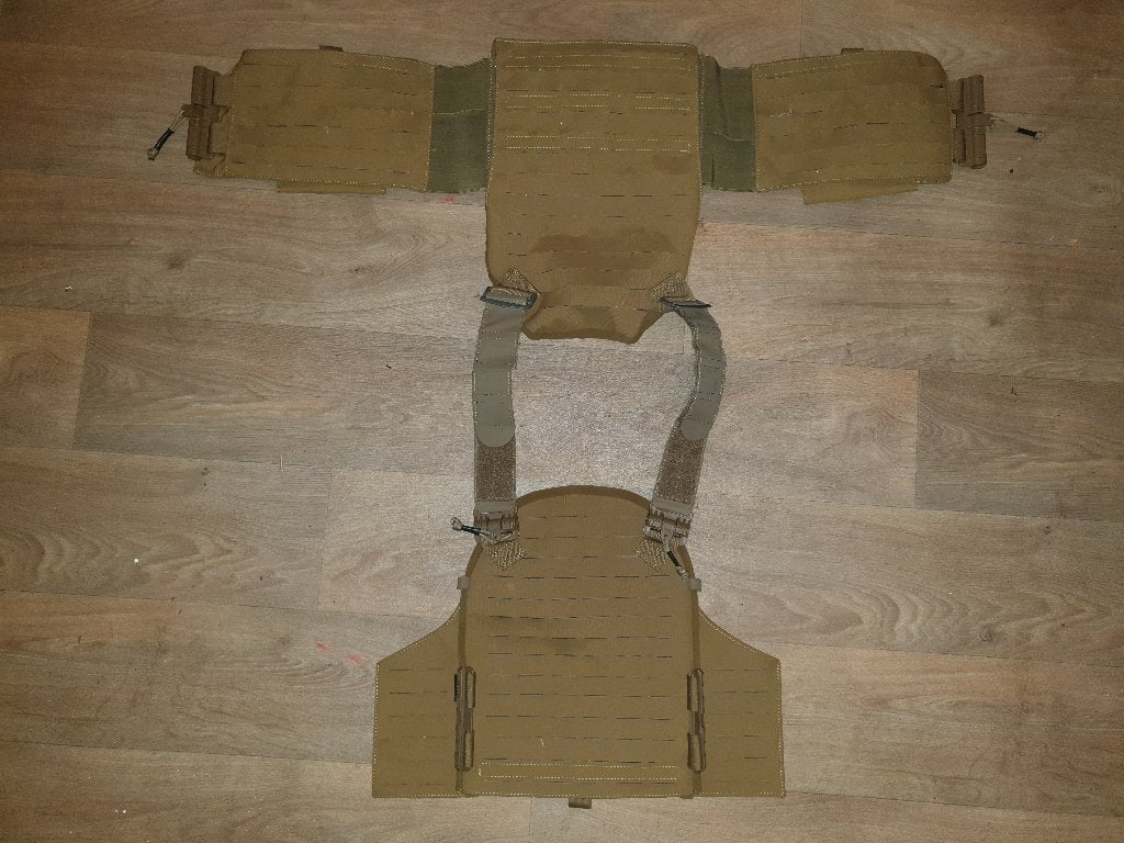 TMC Firstspear First Spear Stijl AAC Armor Assault Carrier, Ophalen of Verzenden, Landmacht, Nederland