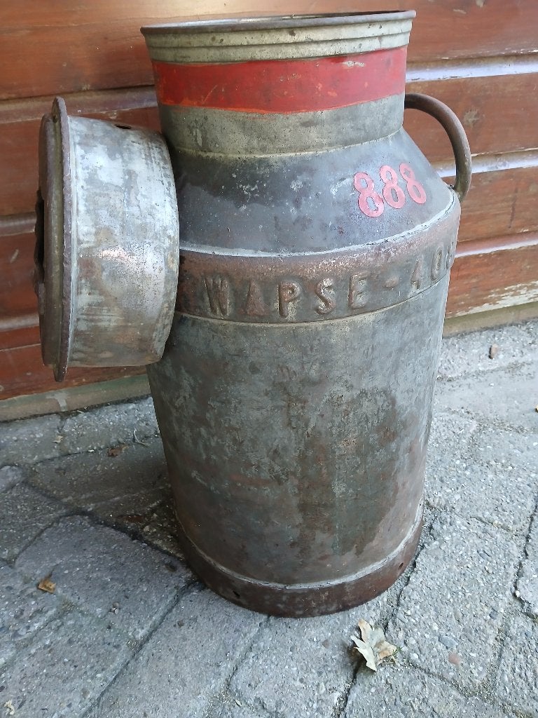 Oude melkbus uit wapse, Ophalen, Gebruikt