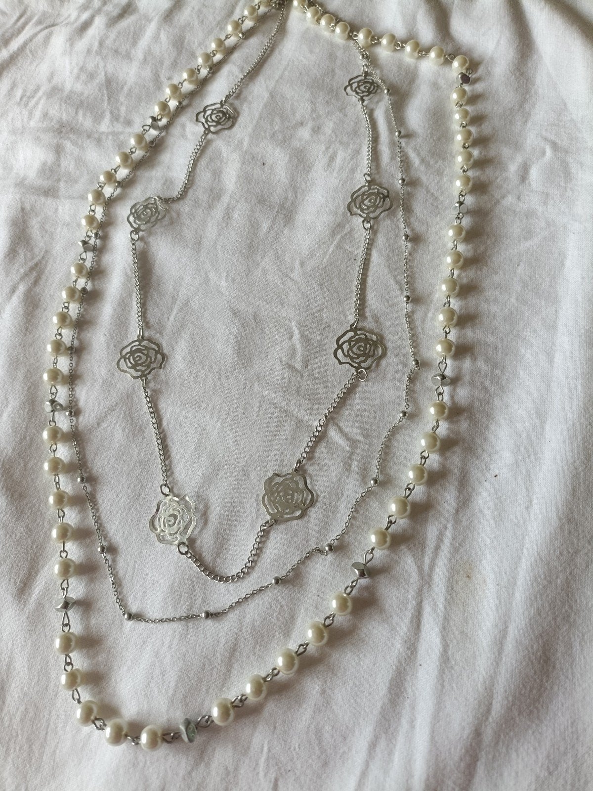 Montini Waterval Ketting, Faux Parels,zilverkleurig ketting, Ophalen of Verzenden, Zo goed als nieuw, Overige kleuren, Overige materialen