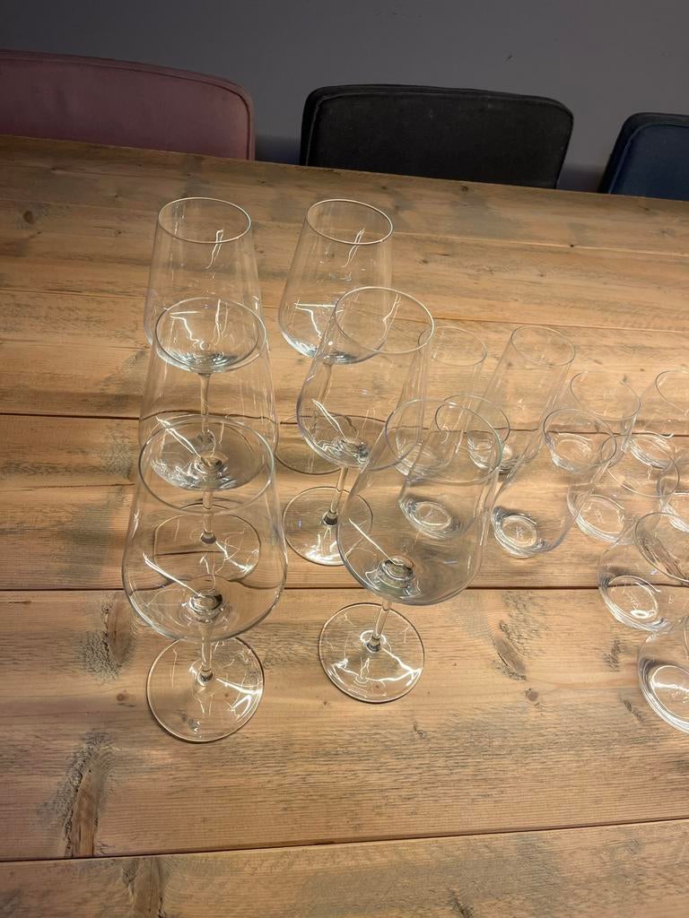 Vivo wijnglazen en drinkglazen, Ophalen, Glas of Glazen, Overige stijlen, Glas