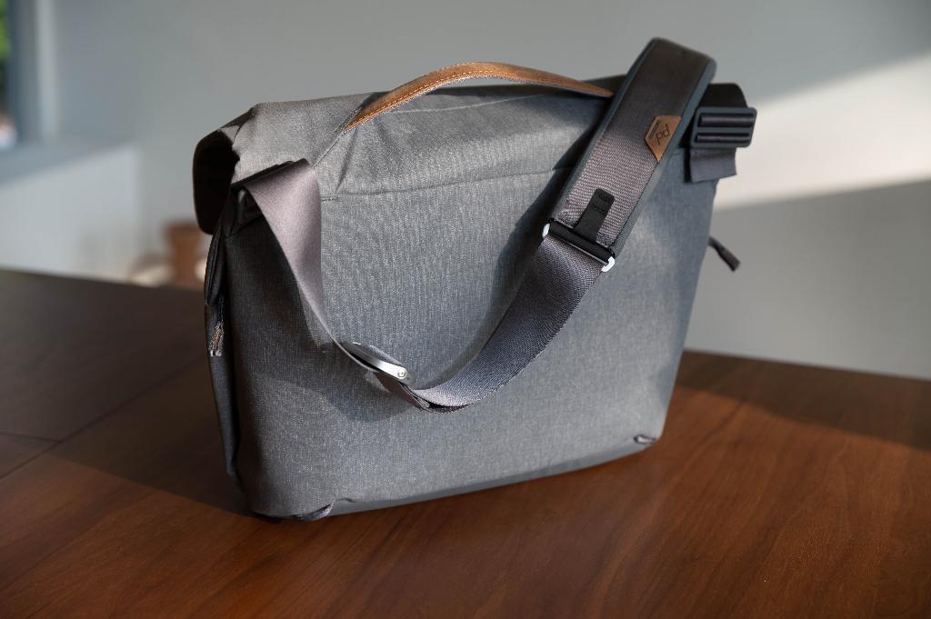 Peak Design Everyday Messenger 13 L, Ophalen of Verzenden, Nieuw, Schoudertas, Overige merken