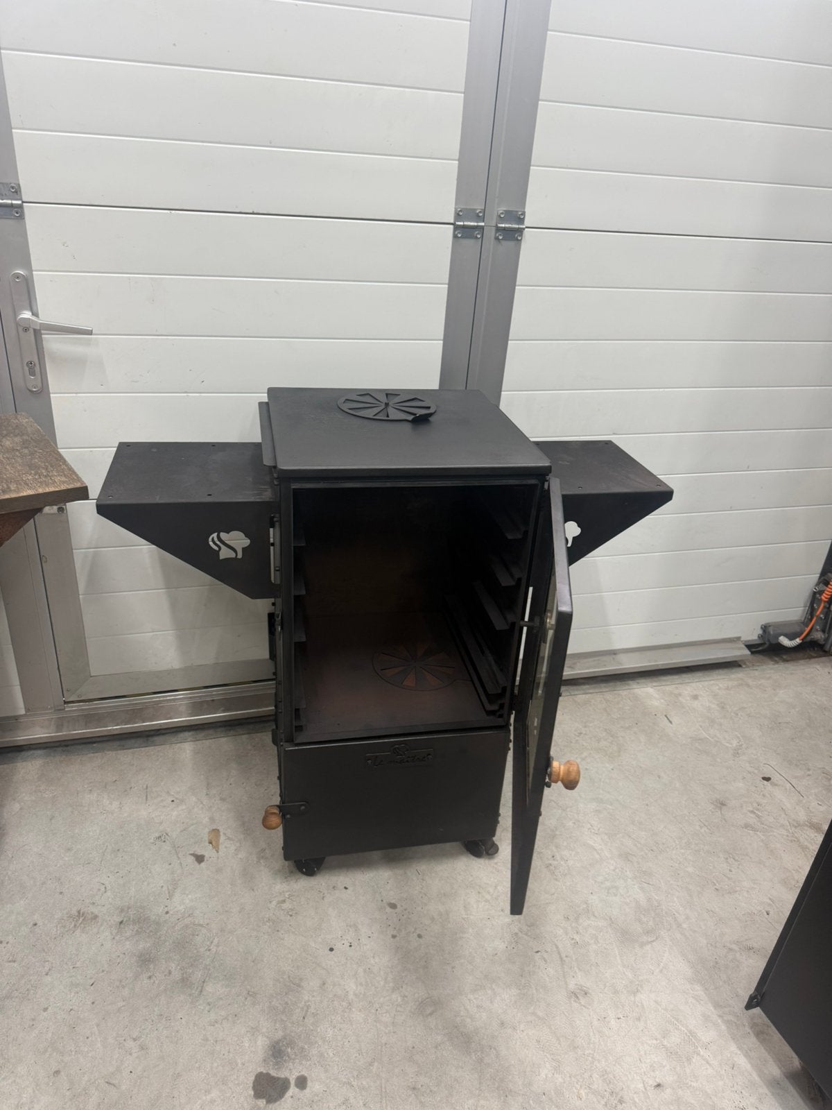 Leuke buiten kachel of bbq merk le maitre, Ophalen, Gebruikt, Minder dan 50 cm