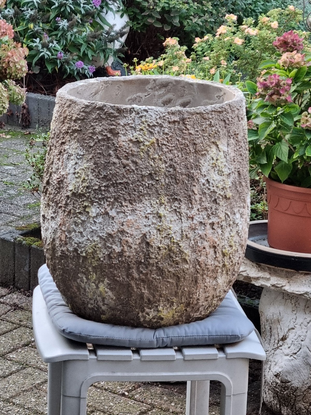 prachtige  GROTE   PLANTENBAK   ️⚠️, Ophalen, Overige materialen, Minder dan 60 cm, Rond