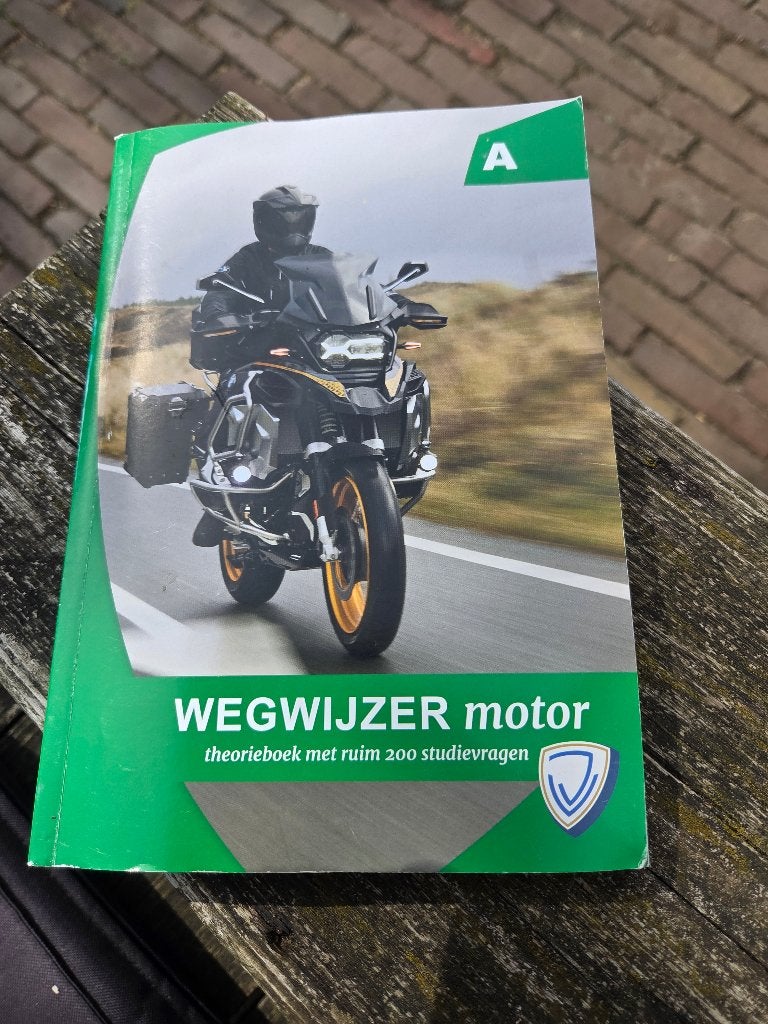 Wegwijzer motor, Boeken, Ophalen, Alpha, Zo goed als nieuw, Niet van toepassing