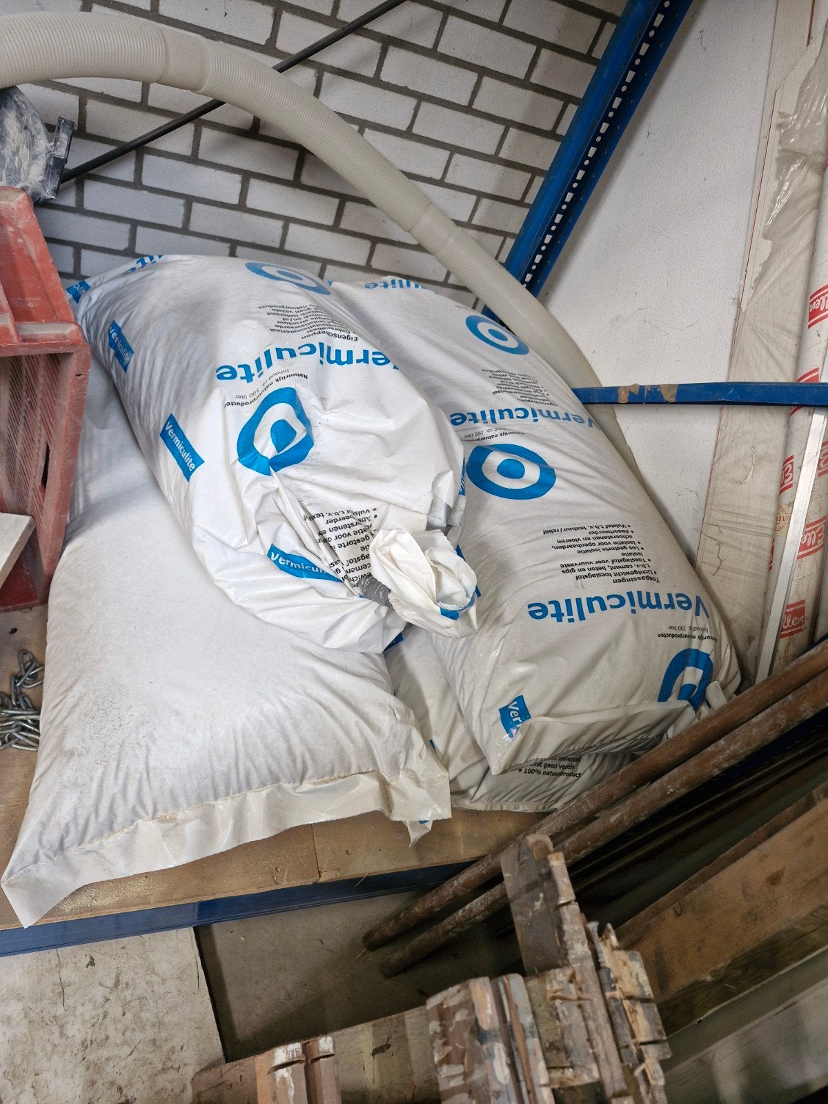 Schoorsteen potten en 4x vermiculite, Ophalen, Minder dan 2 meter, 80 mm of meer, Overige typen