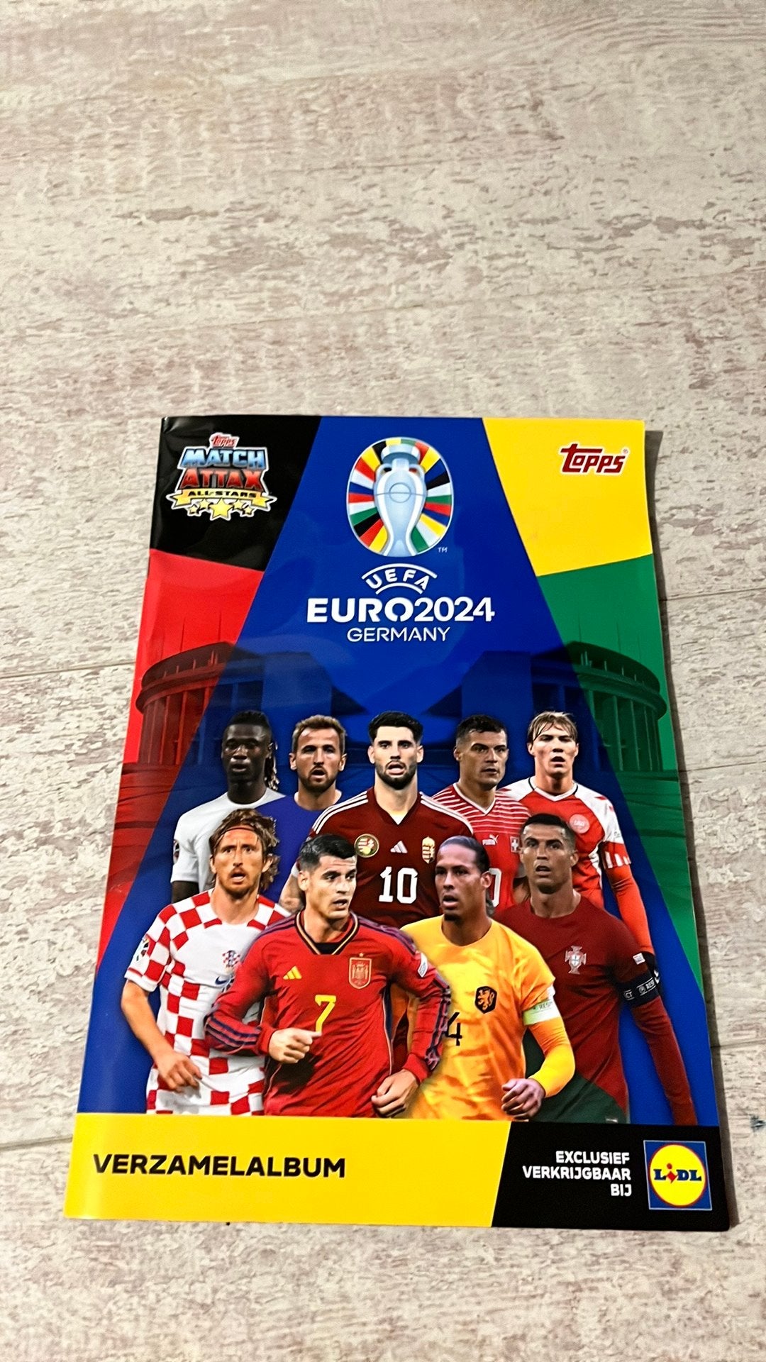 Een mooi boekje met veel voetbalplaatjes, Ophalen, Zo goed als nieuw, Overige binnenlandse clubs, Poster, Plaatje of Sticker