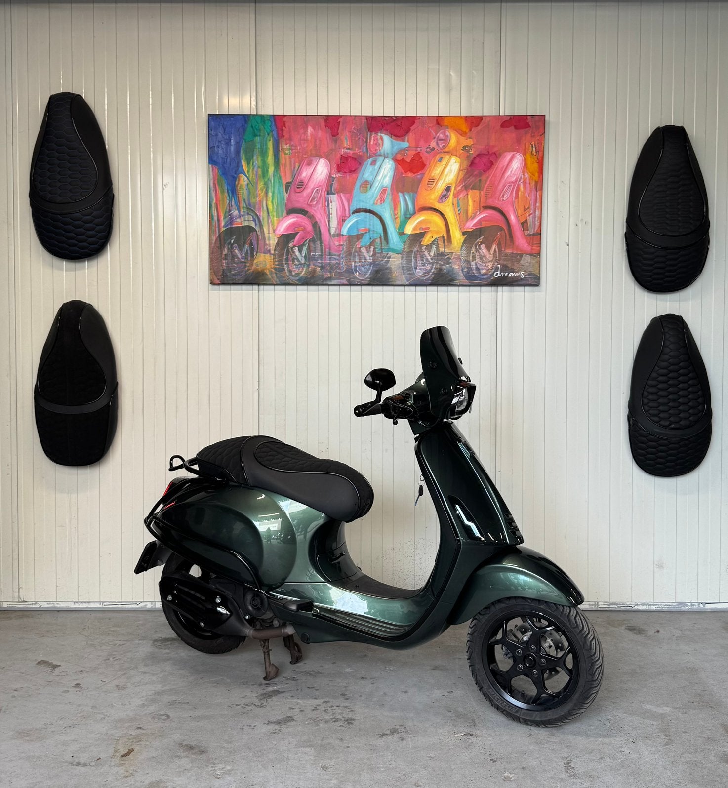 Vespa sprint 2021 custom kleur, Fietsen en Brommers, Scooters | Vespa, Ophalen, Overige modellen, Maximaal 45 km/u, Zo goed als nieuw