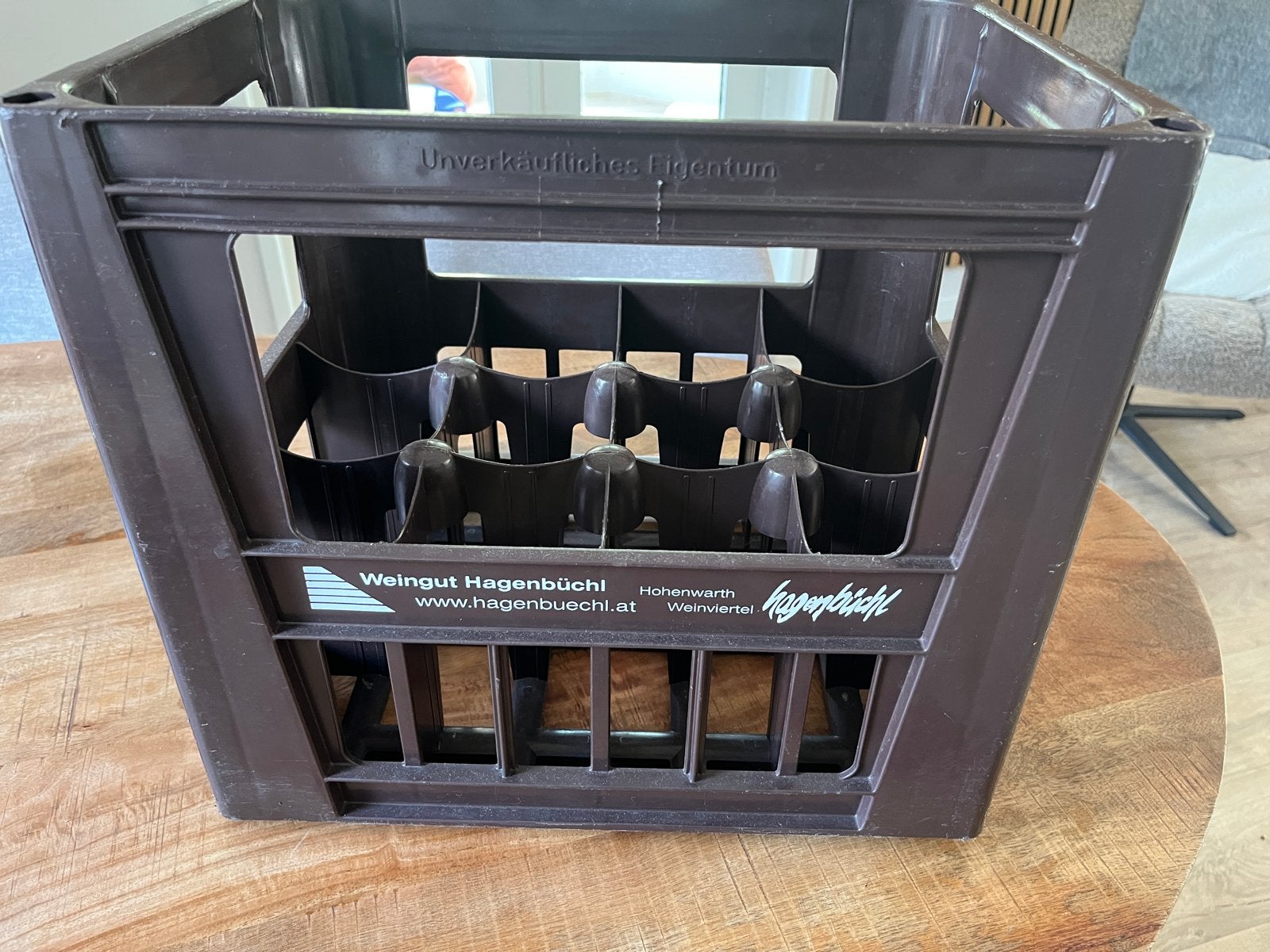 Wijnkrat Hagenbüchl - Bruin plastic krat voor flessen, Doe-het-zelf en Verbouw, Ophalen of Verzenden, Gebruikt, Krat, 35 tot 50 cm