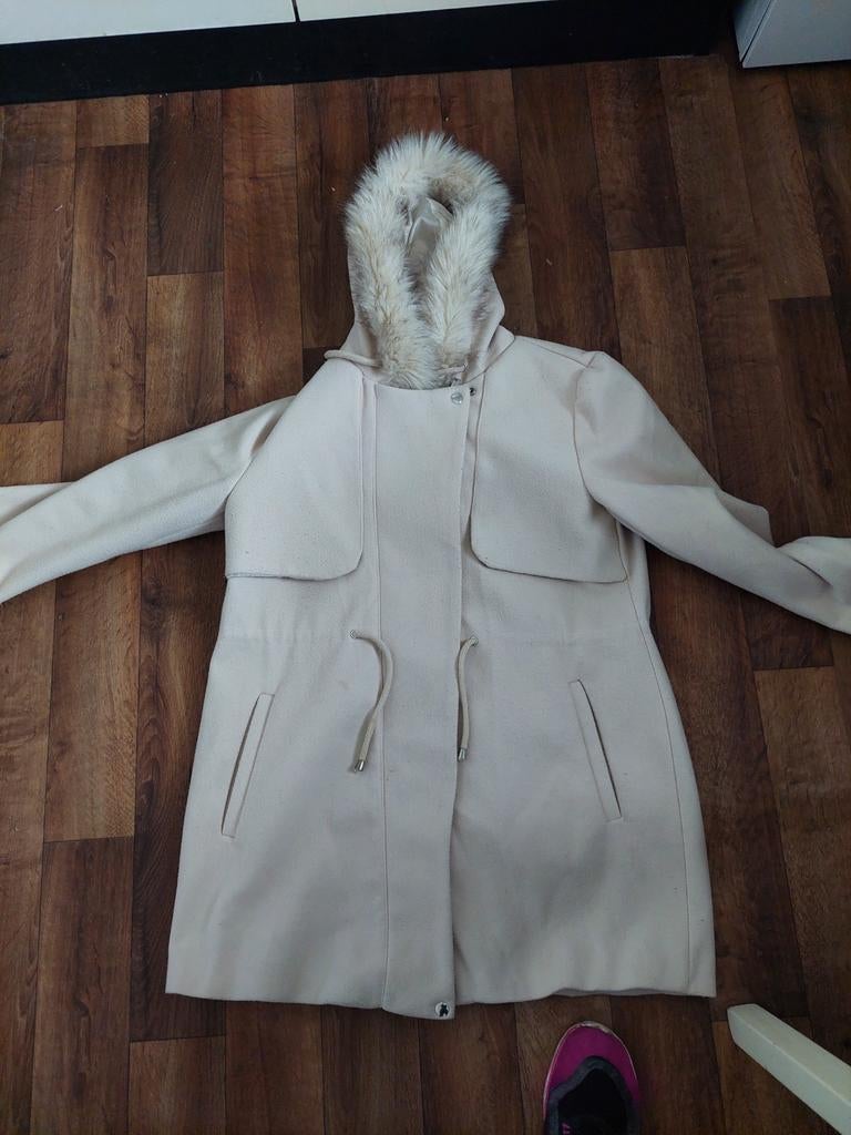 Koton DETAIL Parka Beige met Imitatiebont Capuchon, Maat 38/40 (M), Beige, Ophalen of Verzenden, Gedragen