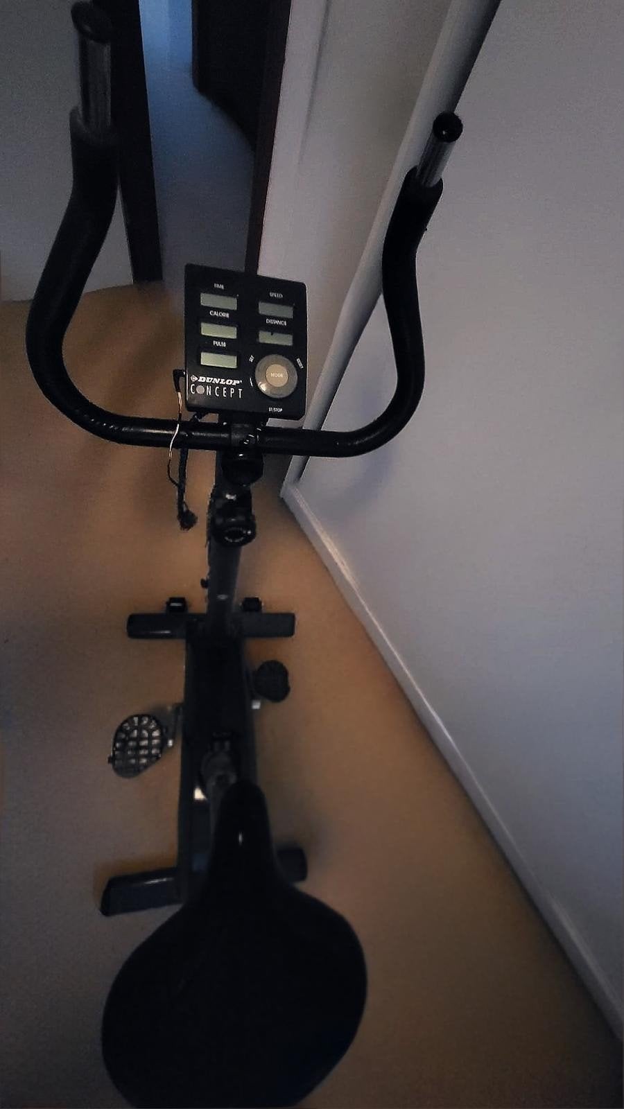 Dunlop Concept 3700 Hometrainer - Zo goed als nieuw, Ophalen