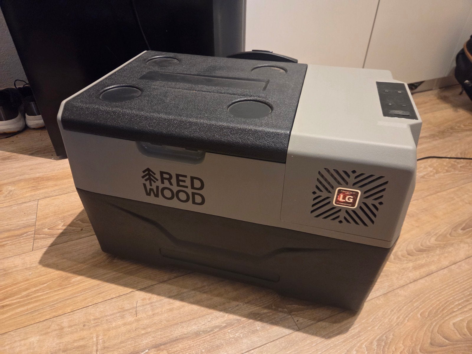 Redwood B30-T Compressor Koelbox - Perfect voor onderweg, Ophalen, Zonder vriesvak, Minder dan 45 cm, Minder dan 85 cm