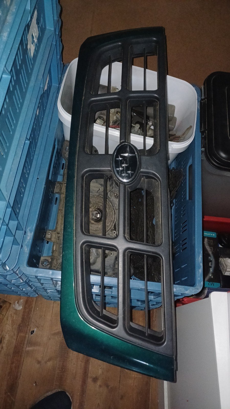 Grille subaru forester 1998 2000, Ophalen, Voor, Subaru, Bumper