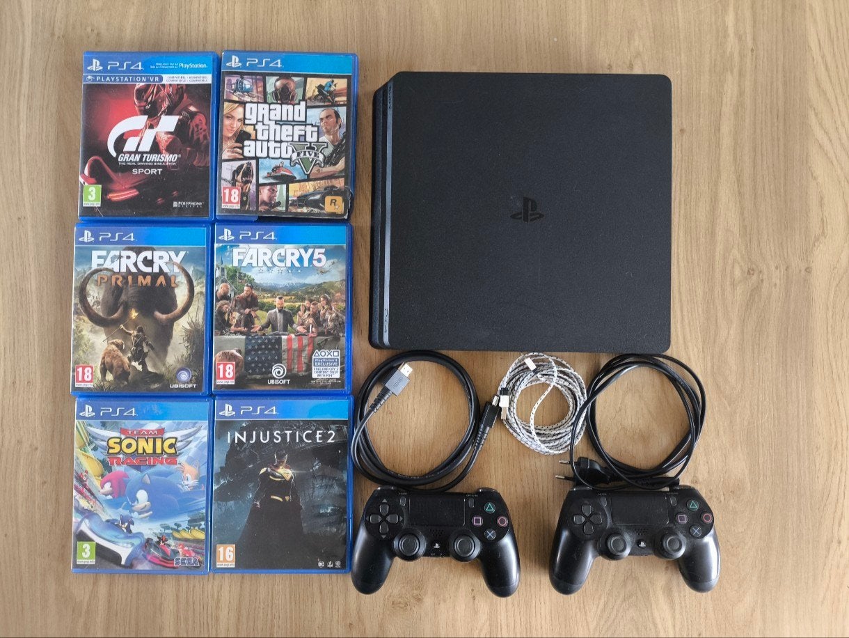 PlayStation 4 Slim set met 2 controllers en 6 games, Met 2 controllers, Ophalen of Verzenden, Zo goed als nieuw, Slim