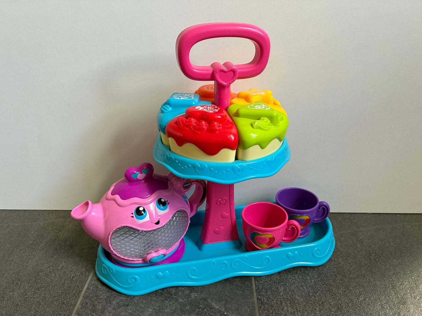 VTech Theetijd Taartjes Theeservies met Geluid en Licht, Ophalen of Verzenden, Zo goed als nieuw, Overige typen, Met licht