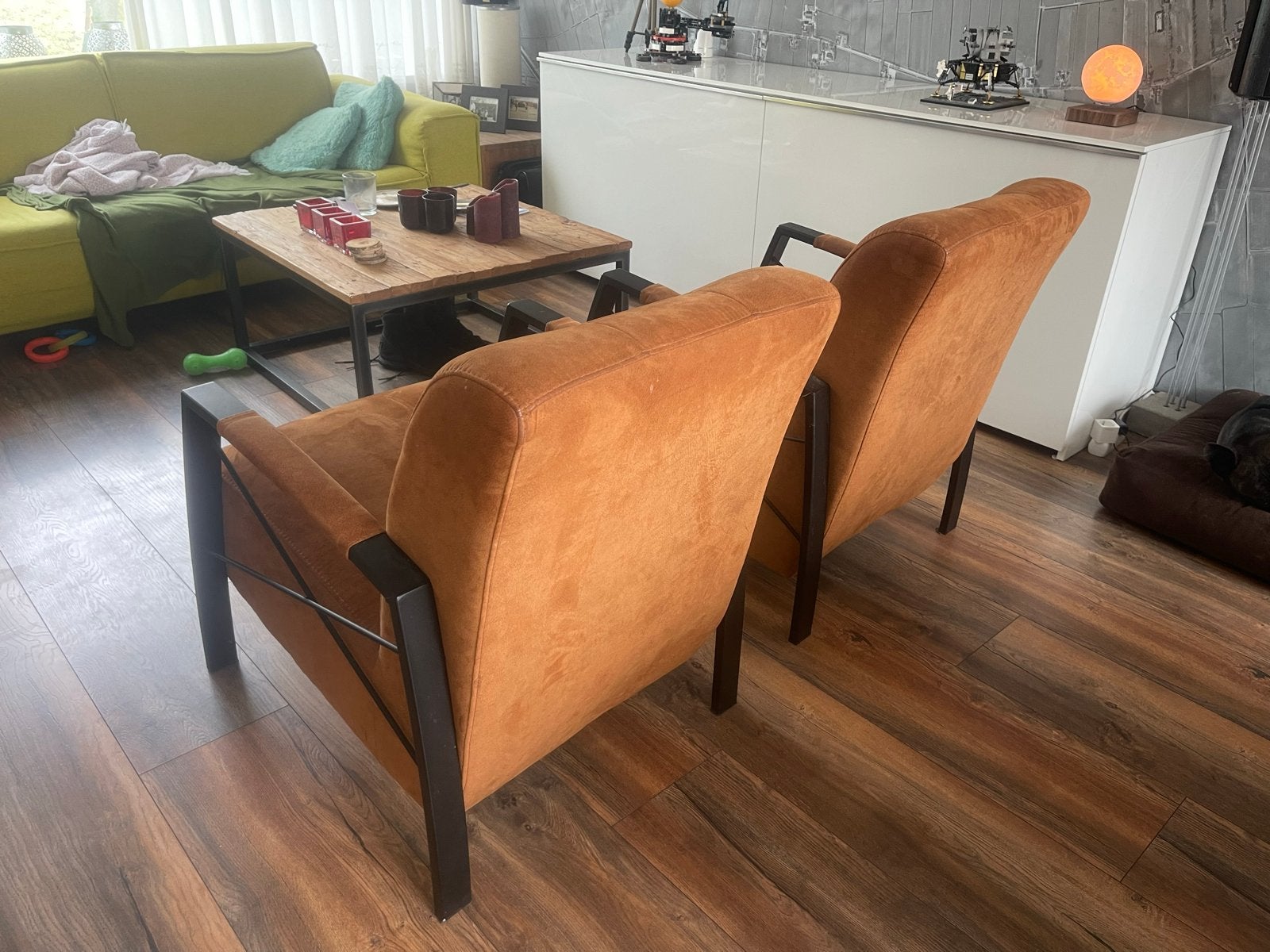 Twee comfortabele fauteuils in cognac kleur, Huis en Inrichting, Fauteuils, Ophalen, 75 tot 100 cm, Zo goed als nieuw, Metaal