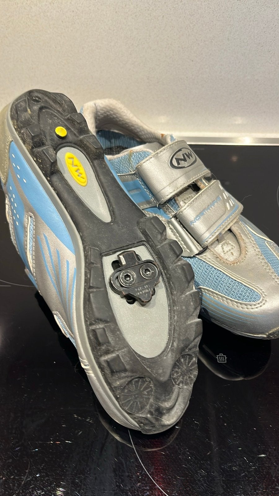 NW fietsschoenen - lichtblauw/zilver - maat 38, Sport en Fitness, Wielrennen, Ophalen of Verzenden, Gebruikt, Kleding