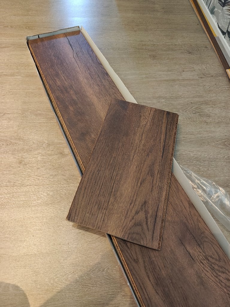 Kliklaminaat donker eiken (restant), Ophalen, 50 tot 150 cm, Nieuw, Minder dan 5 m²