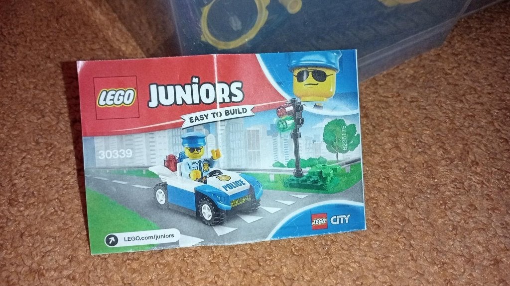 Lego Juniors Politieauto met Agent - Set 30339, Compleet, City, Lego, Ophalen of Verzenden