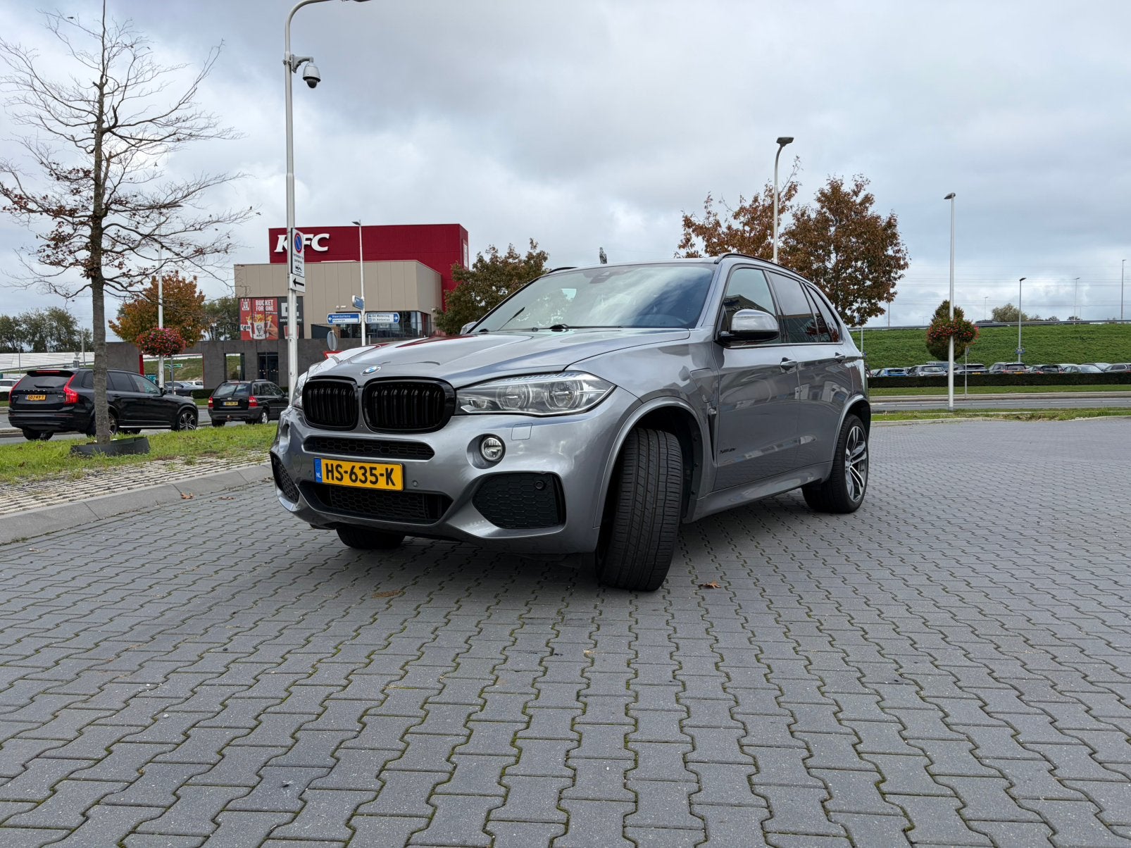 BMW X5 Xdrive40e Iperformance 313pk Aut 2015 Grijs, X5, Vierwielaandrijving, 147 €/maand, SUV of Terreinwagen