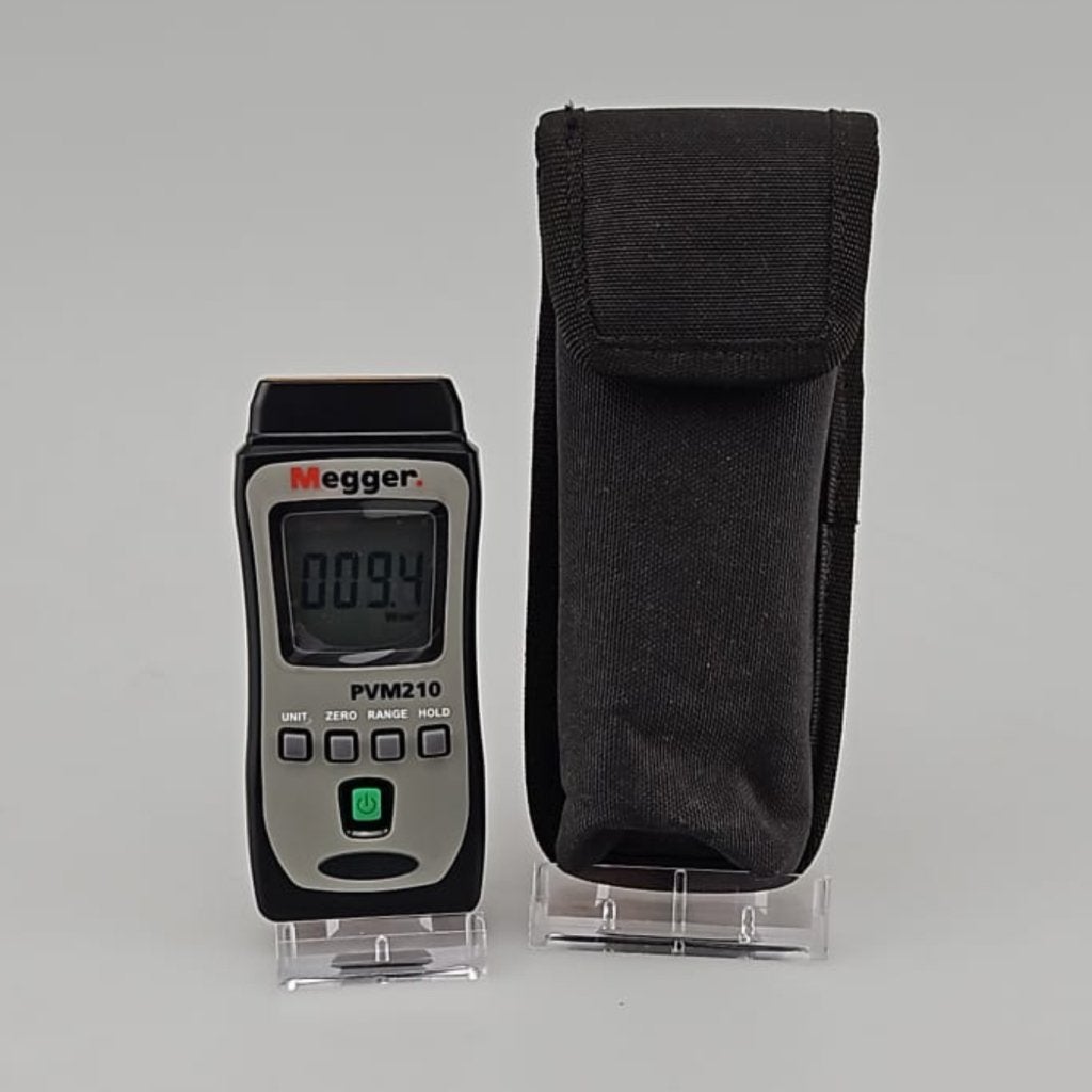 Megger PVM210 ZonneInstralingsmeter, Flex Ltd., Gebruikt, https://flex.com/contact-us, Nobelstraat 10, 5807 GA Oostrum LB, Limburg, Nederland