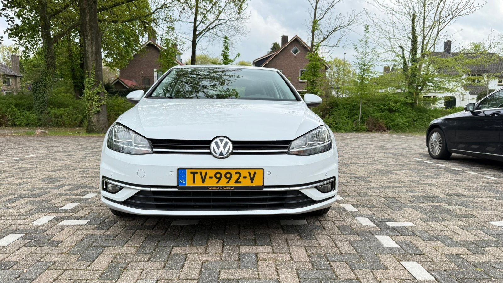 Volkswagen Golf 1.0 TSI 115pk 5D 2018 Wit, Auto's, Voorwielaandrijving, 1145 kg, 620 kg, Wit