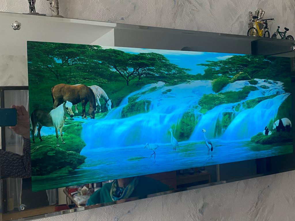 Prachtige Waterval met Paarden en Exotische Dieren, 50 tot 75 cm, Ophalen of Verzenden, 100 tot 125 cm, Print