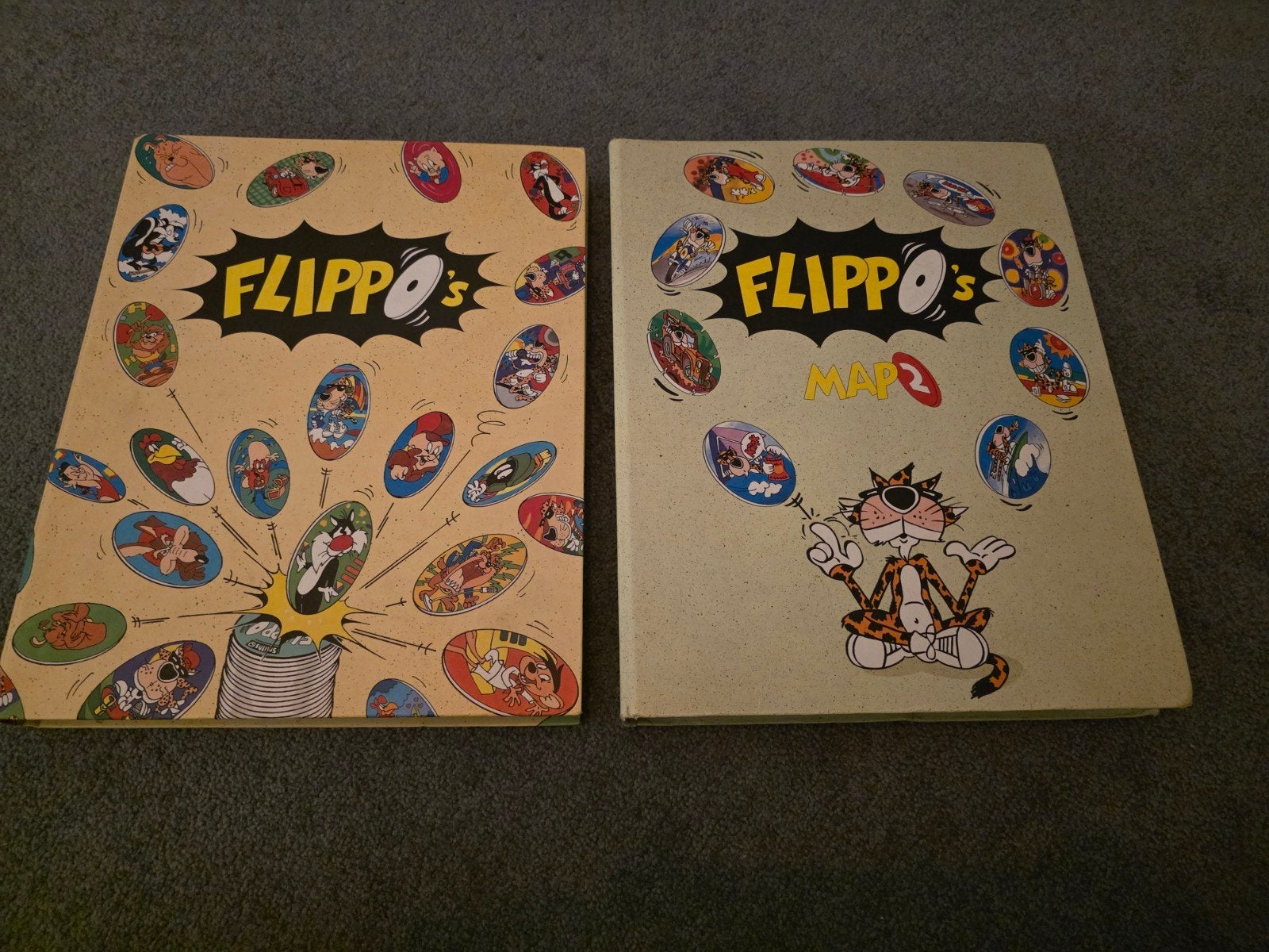 Complete flippo verzameling map 1&2, Verzenden, Spiek, Verzameling, Met verzamelmap(pen)