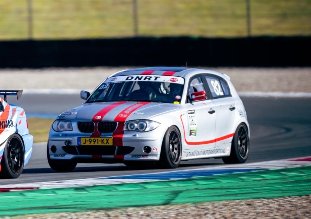 BMW 130i Raceauto (met kenteken), Auto's, BMW, 1-Serie, Achterwielaandrijving, Alcantara, 2996 cc