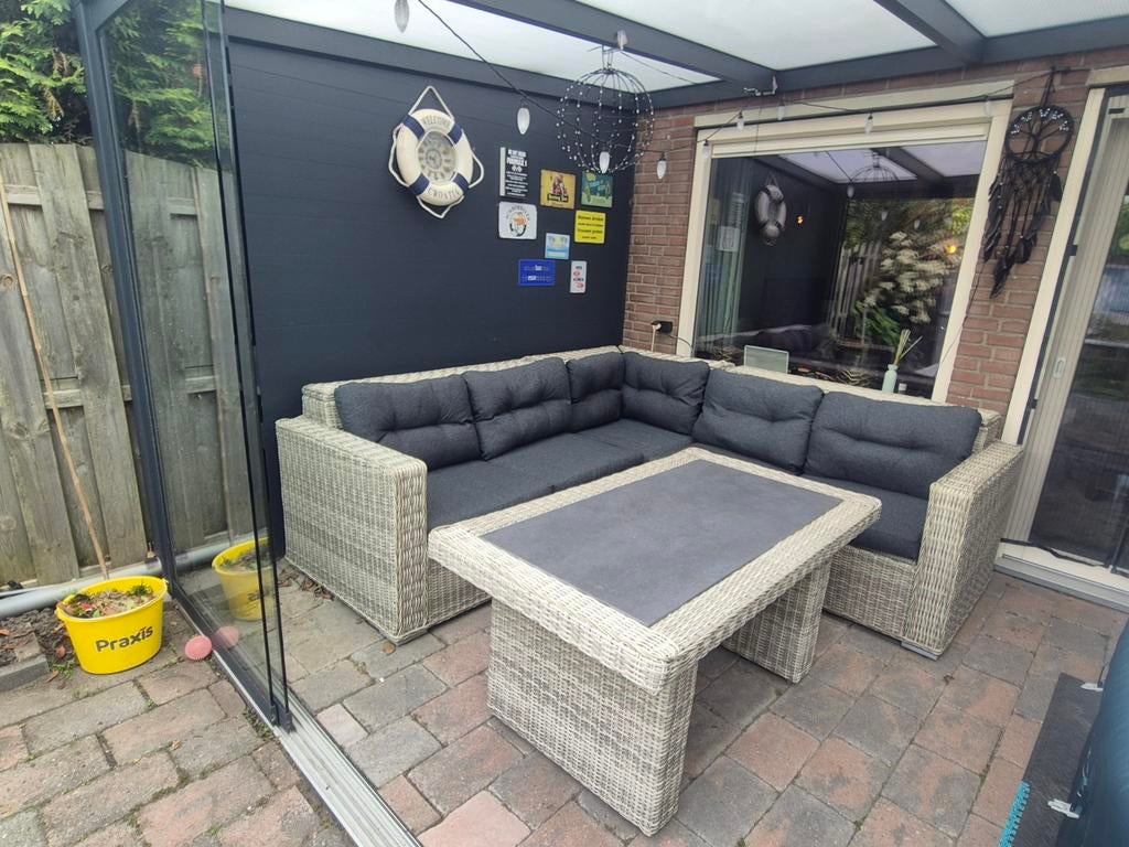 Mooie loungeset met stenen tafelblad en opbergruimte, Tuin en Terras, Tuinsets en Loungesets, Ophalen of Verzenden, Wicker, Bank