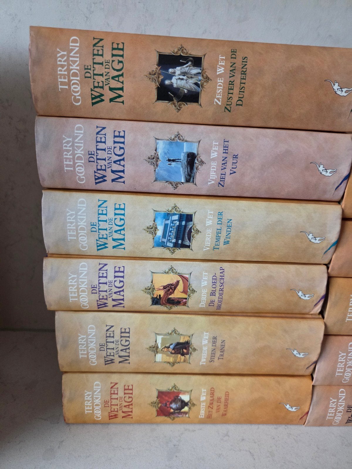 Terry Goodkind - Wetten van de Magie 1 tm 11 hardcover, Boeken, Ophalen of Verzenden, Gelezen