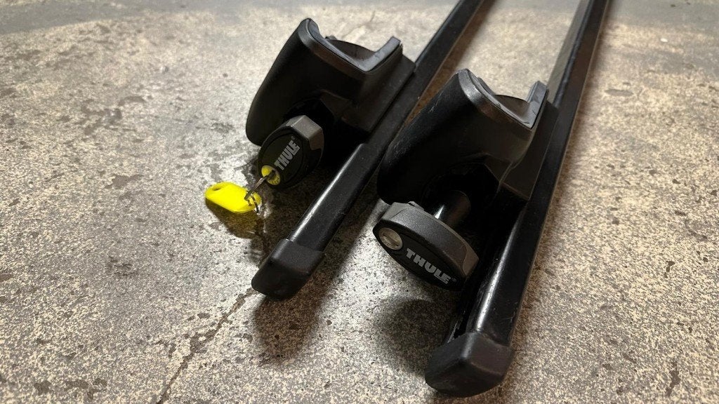 Thule SquareBar dakdragers Volvo V70/XC70, Auto diversen, Ophalen of Verzenden, Zo goed als nieuw